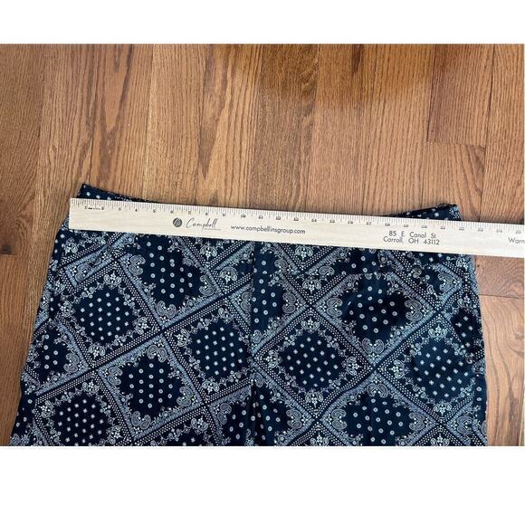 One 5 One Flat Front Bandana Print Shorts Black/White size 22 Boho Hippie Beach - Picture 6 of 10